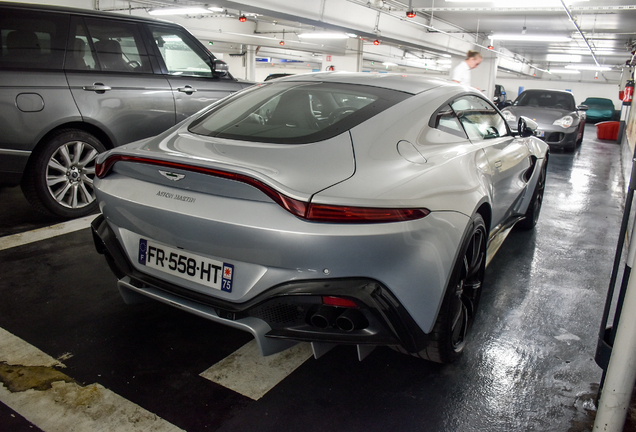 Aston Martin V8 Vantage 2018