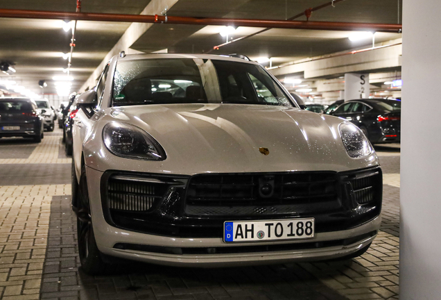 Porsche 95B Macan GTS MkIII