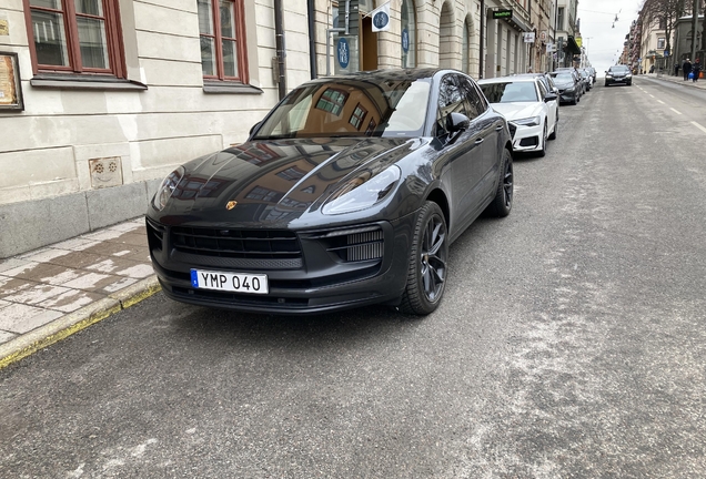 Porsche 95B Macan GTS MkIII