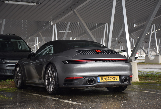 Porsche 992 Carrera 4S Cabriolet