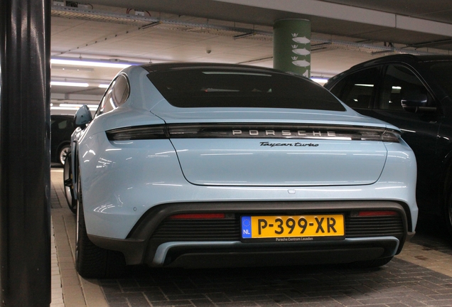 Porsche Taycan Turbo