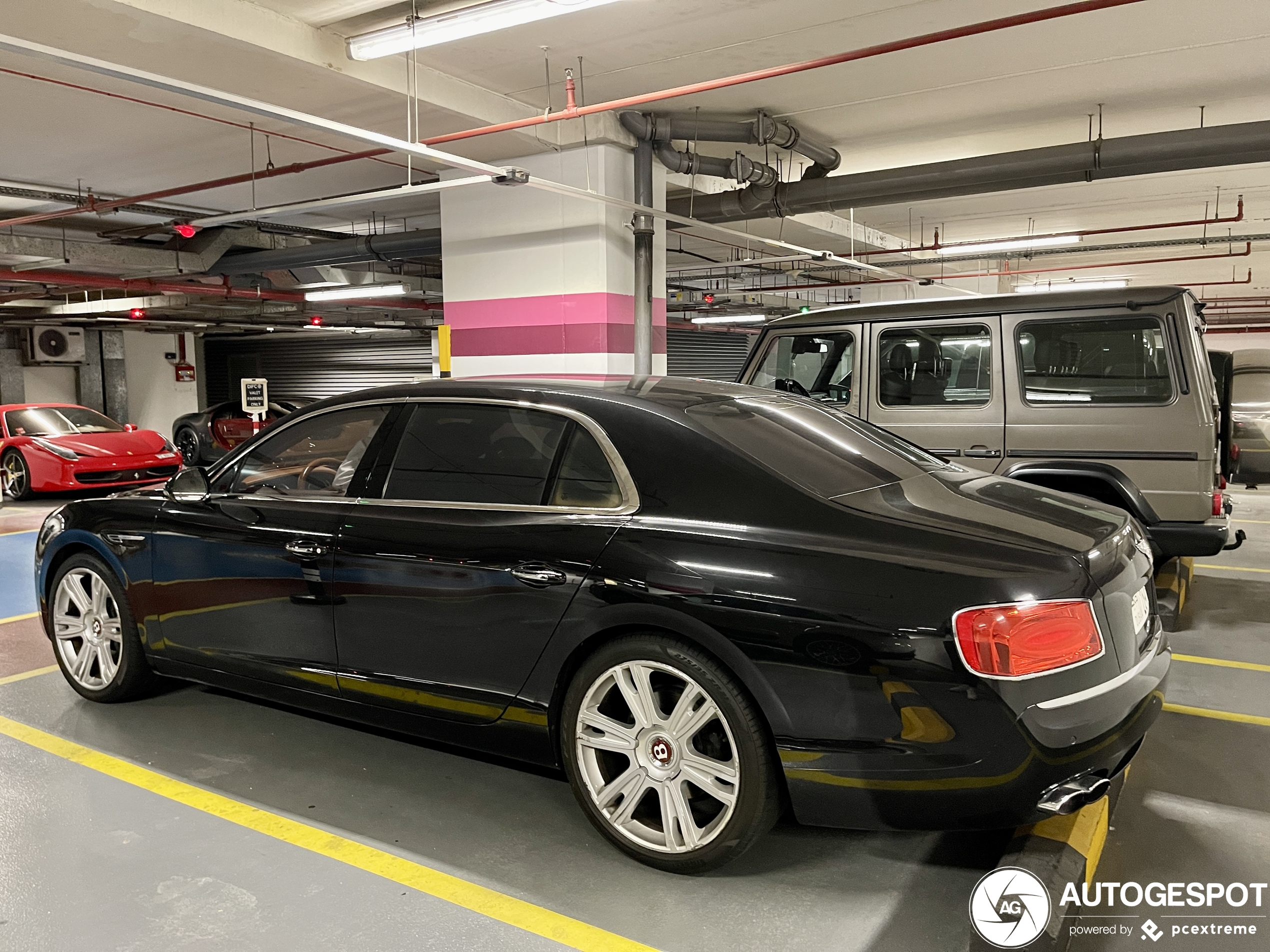 Bentley Flying Spur V8