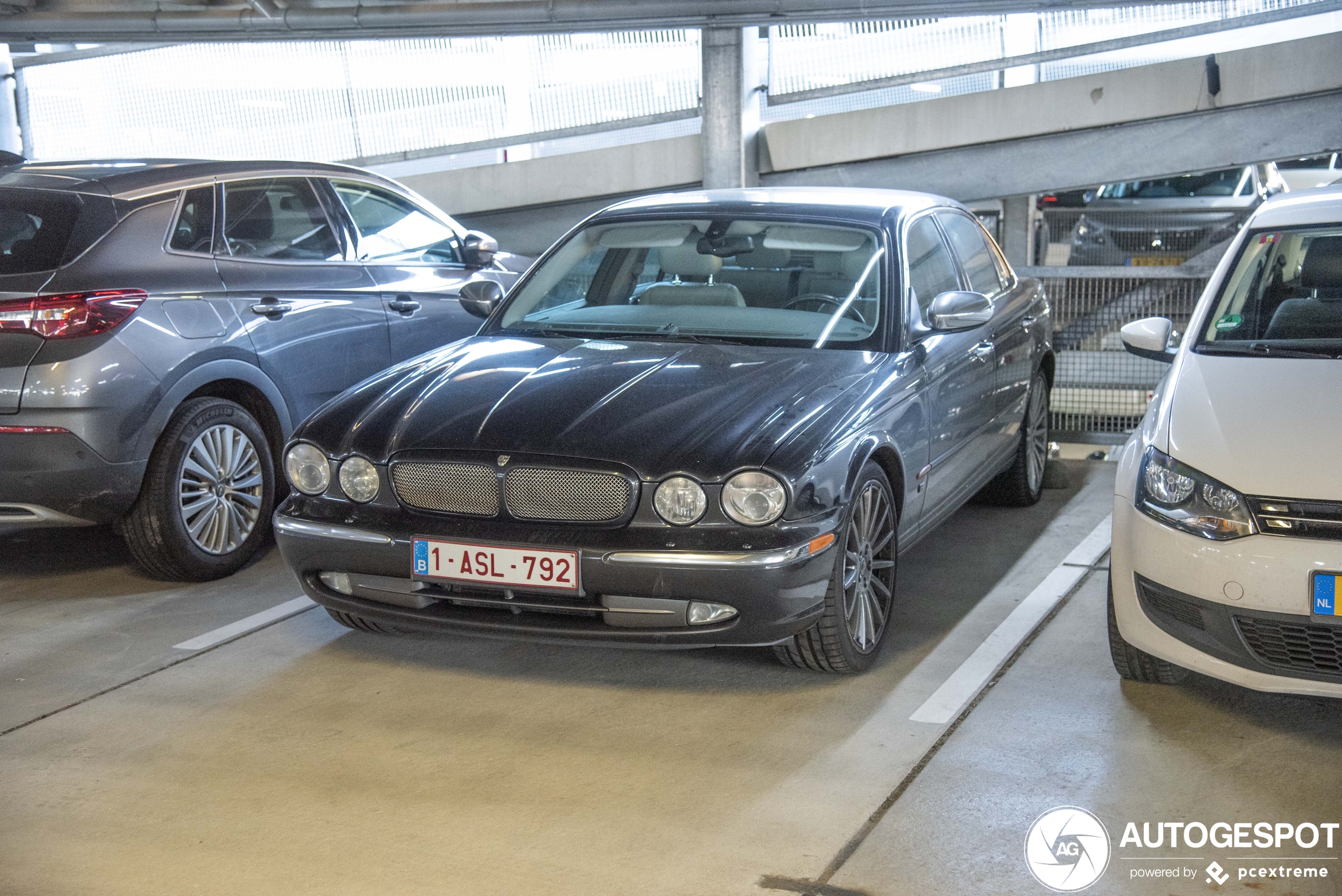 Jaguar XJR