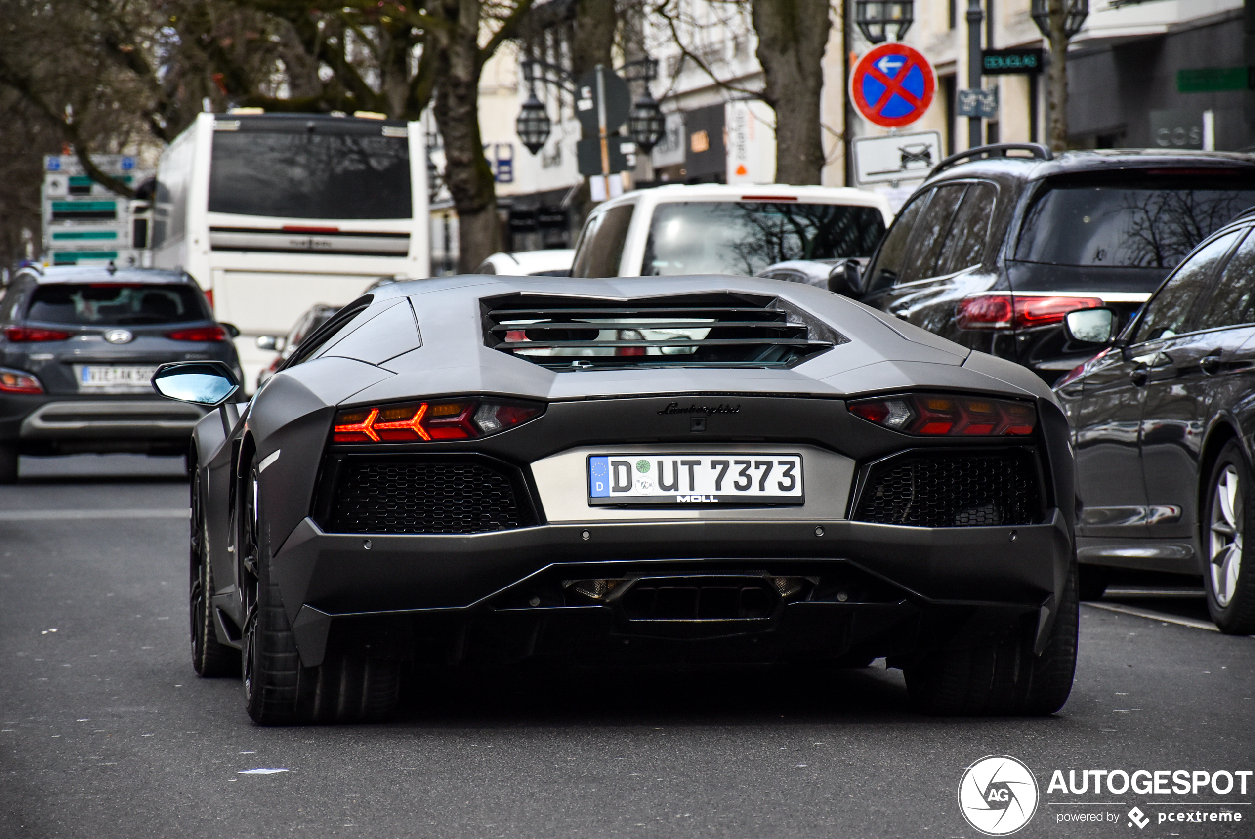 Lamborghini Aventador LP700-4