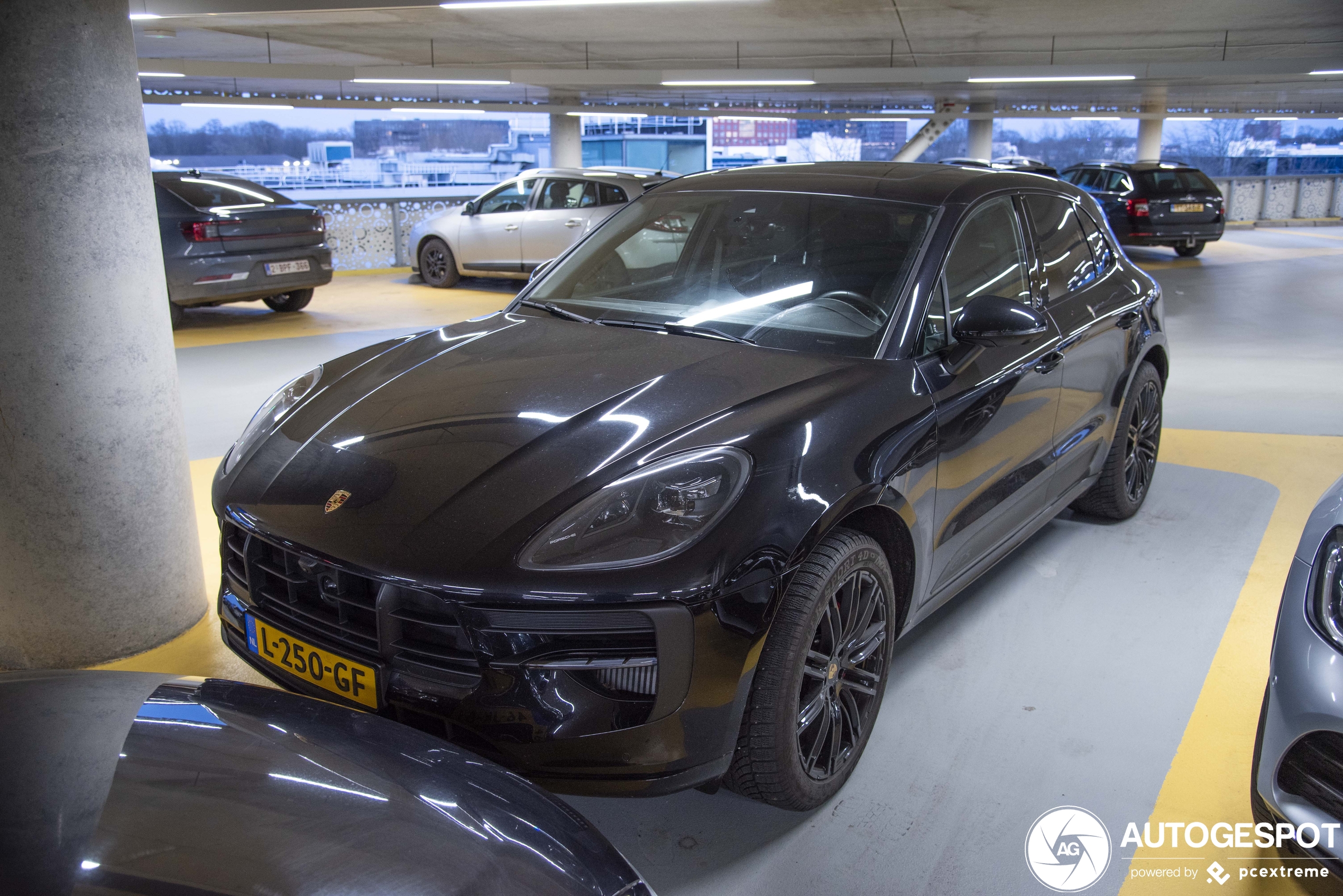 Porsche 95B Macan GTS MkII