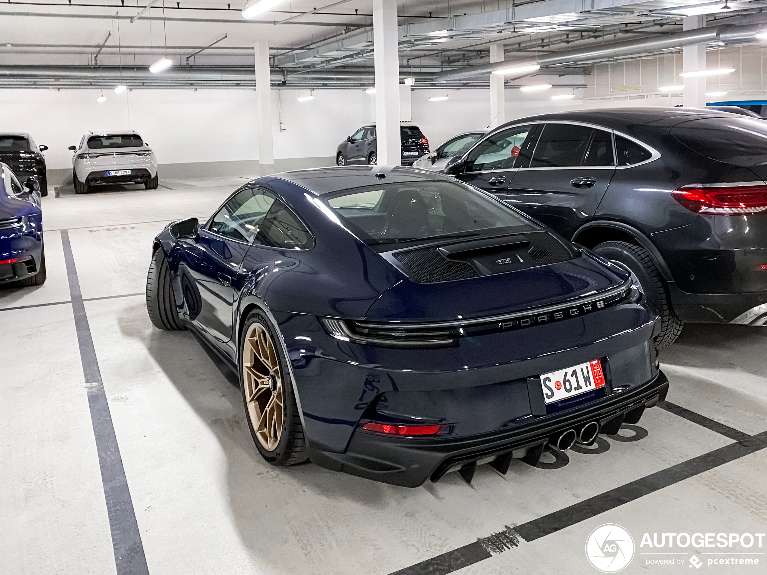 Porsche 992 GT3 Touring wordt thuis opgehaald