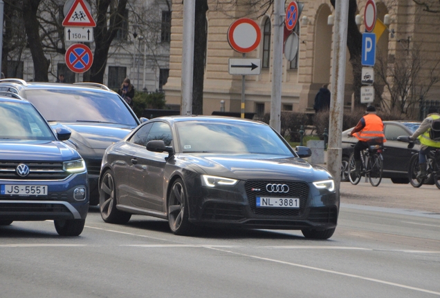 Audi RS5 B8 2012