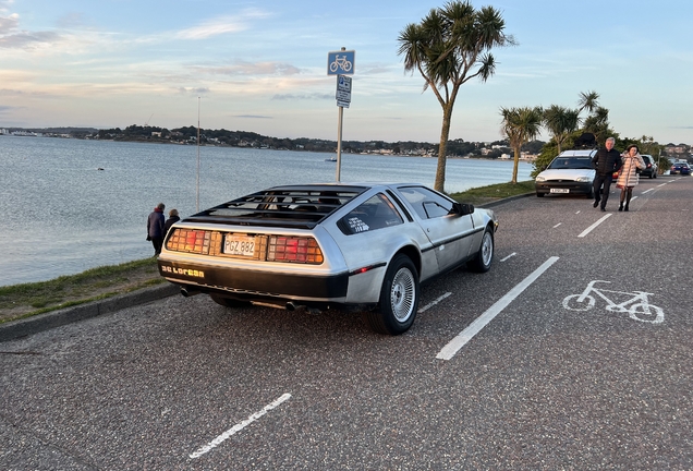 DeLorean DMC-12