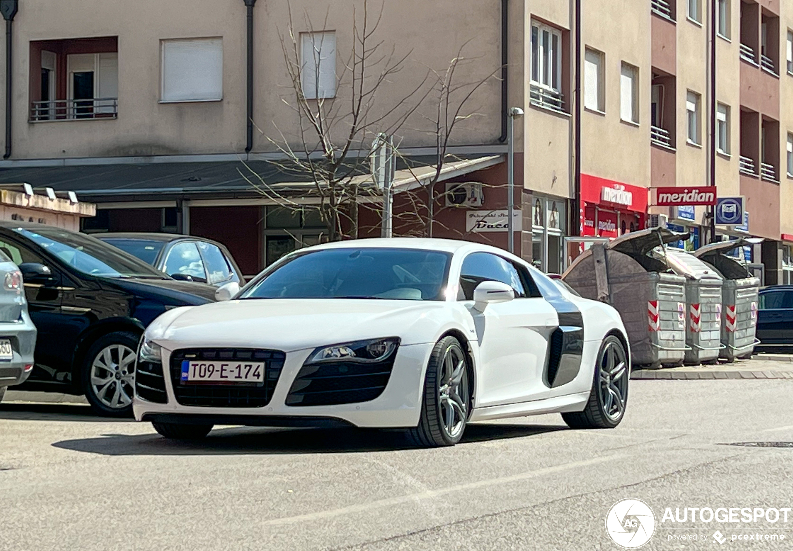 Audi R8 V10