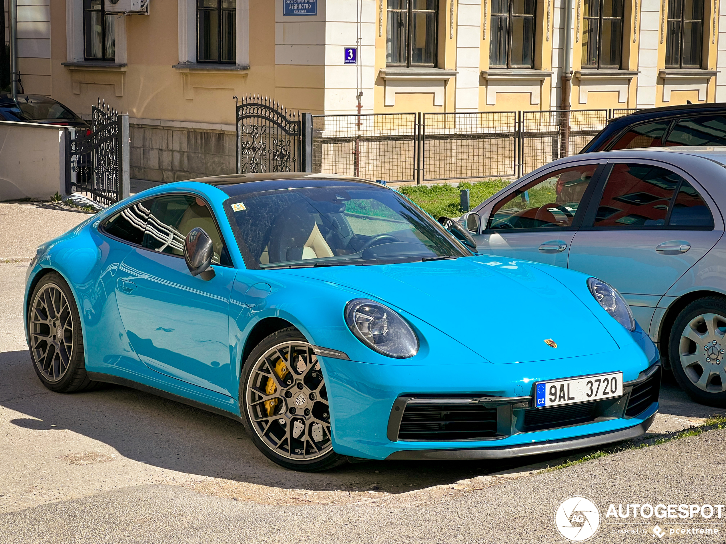 Porsche 992 Carrera 4S