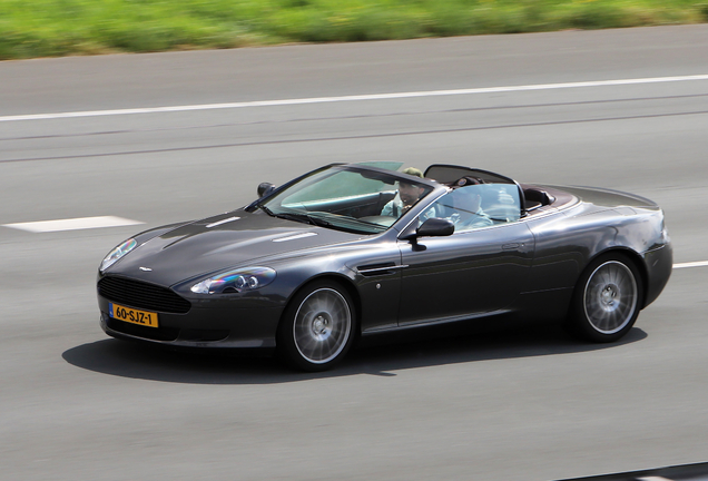 Aston Martin DB9 Volante