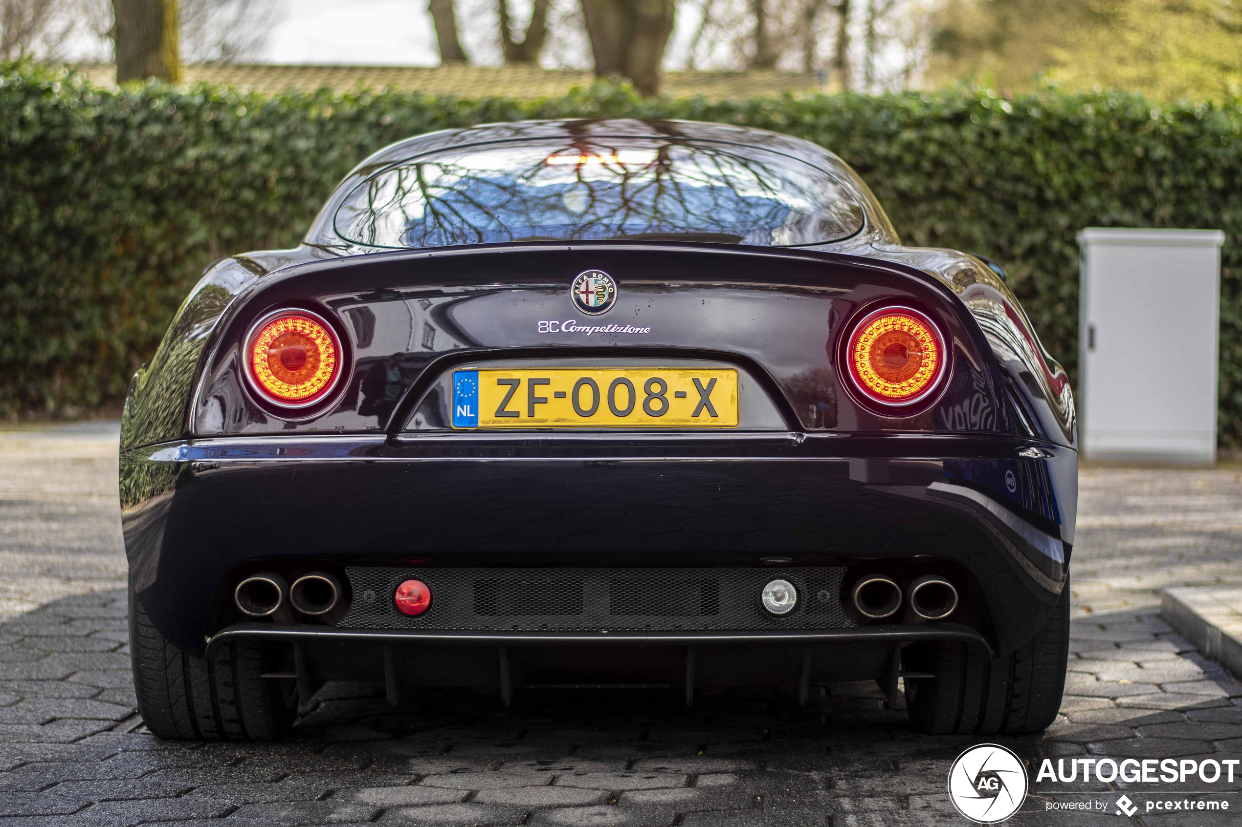 Spot van de dag: Alfa Romeo 8C Competizione