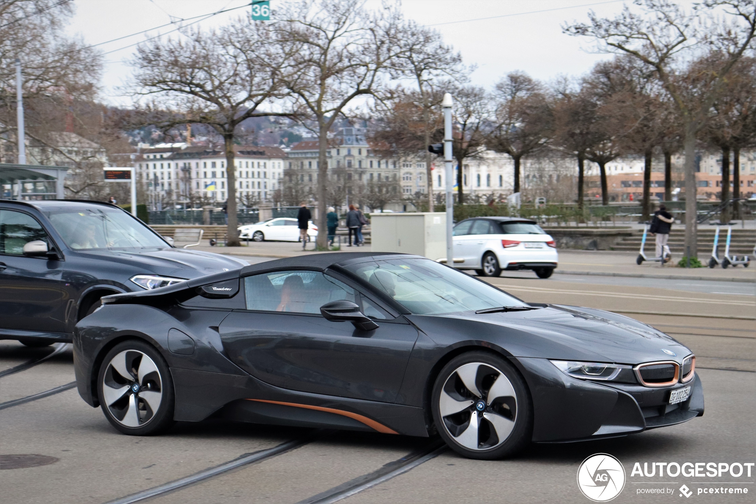 BMW i8 Roadster Ultimate Sophisto Edition