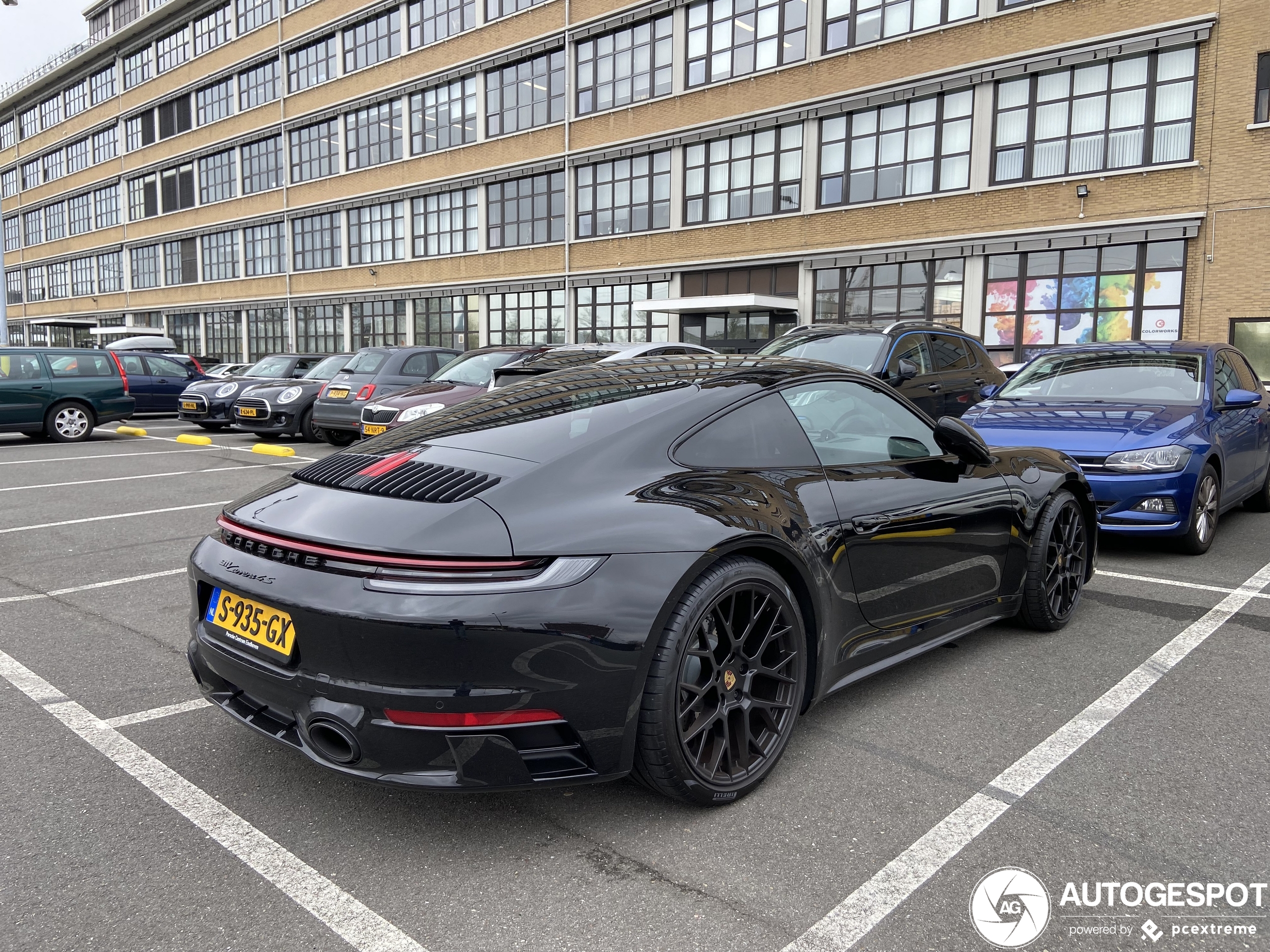 Porsche 992 Carrera 4S