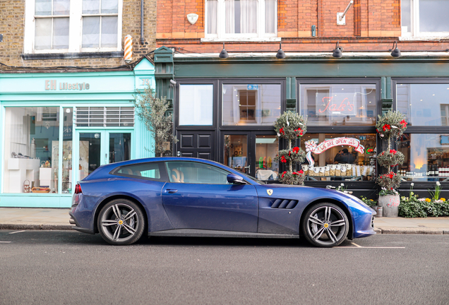 Ferrari GTC4Lusso