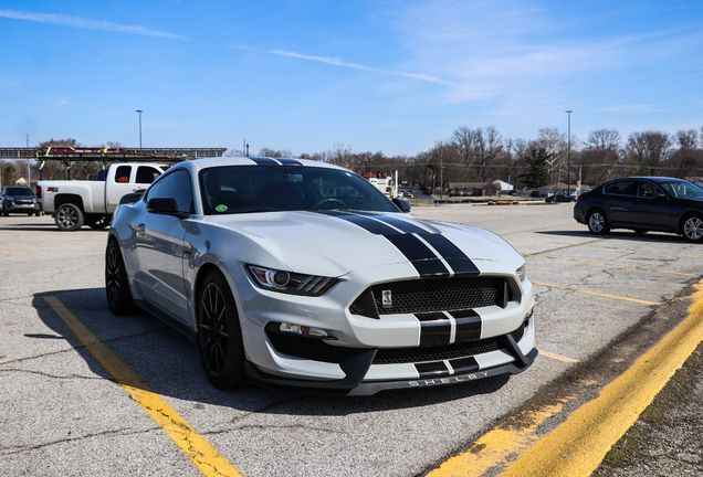 Ford Mustang Shelby GT350 2015