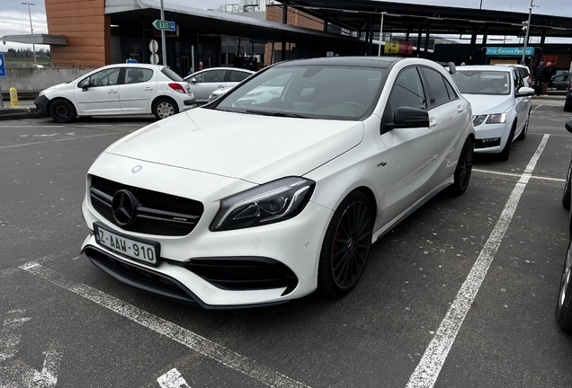 Mercedes-AMG A 45 W176 2015