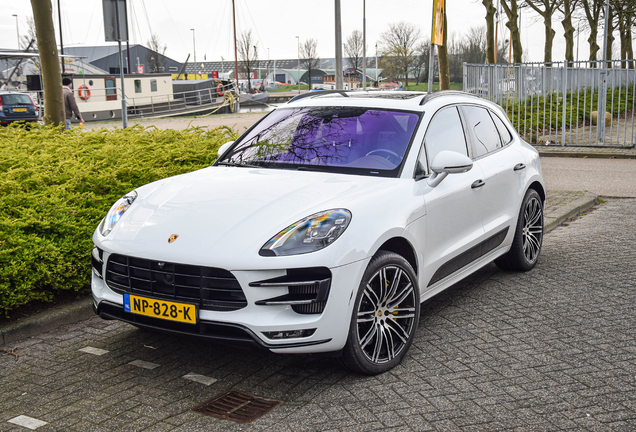 Porsche 95B Macan Turbo