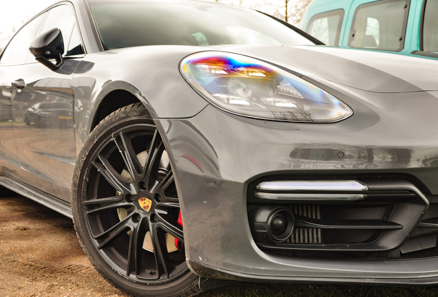 Porsche 971 Panamera GTS Sport Turismo