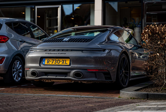 Porsche 992 Carrera 4 GTS