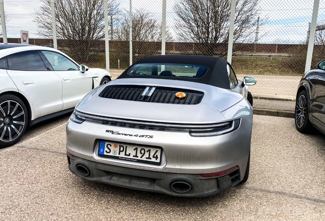 Porsche 992 Carrera 4 GTS Cabriolet