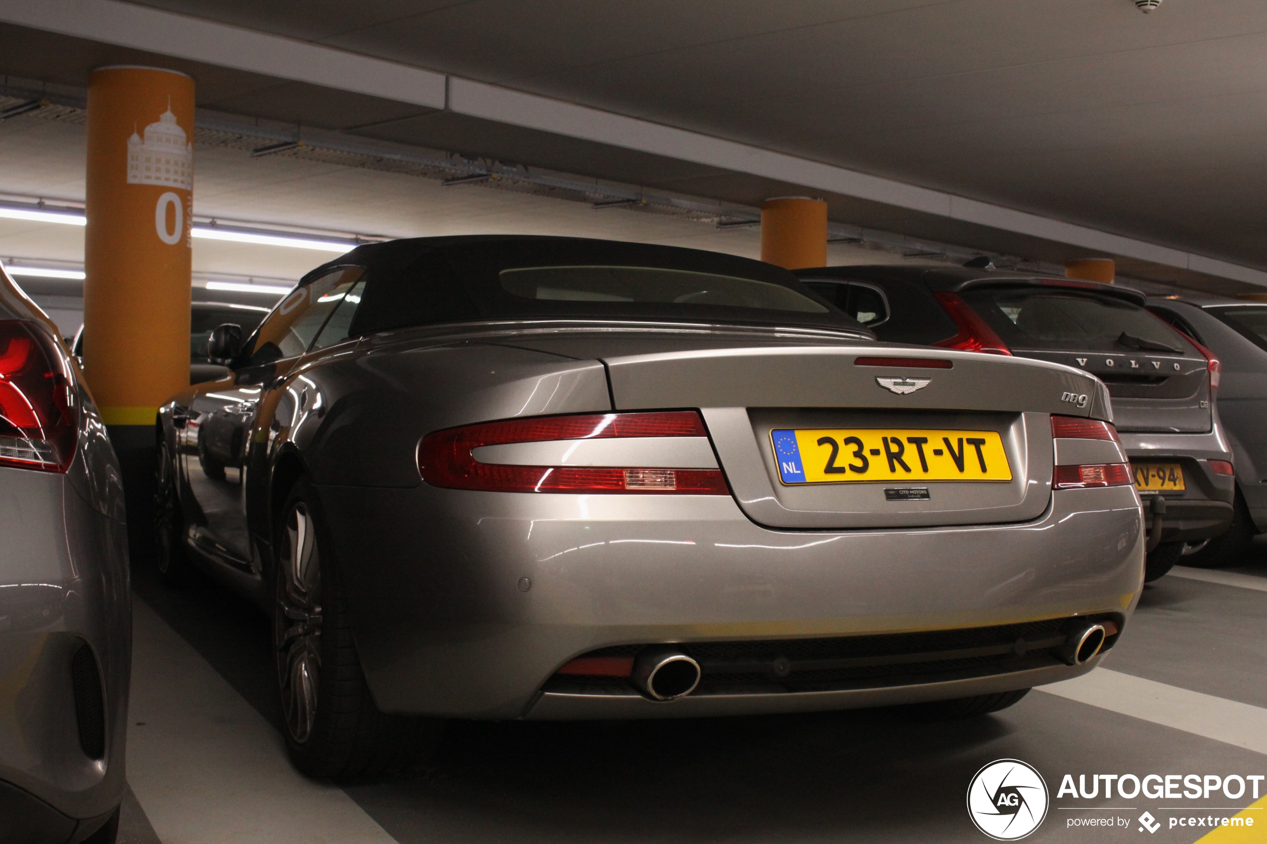 Aston Martin DB9 Volante