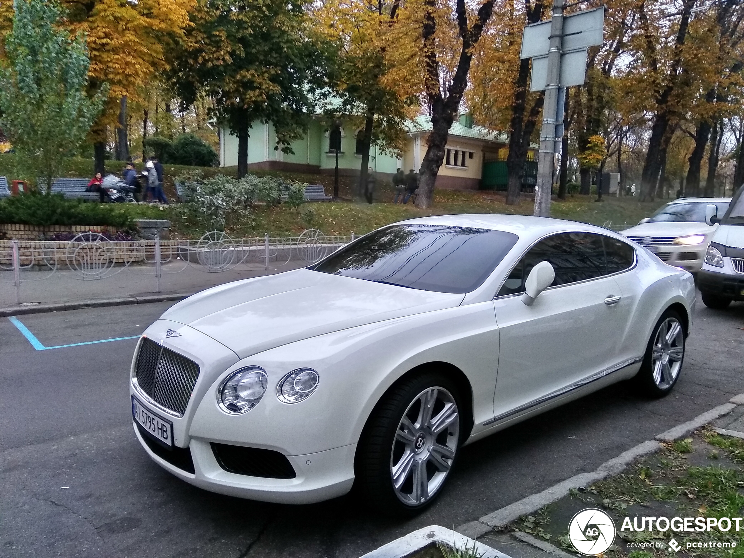 Bentley Continental GT V8