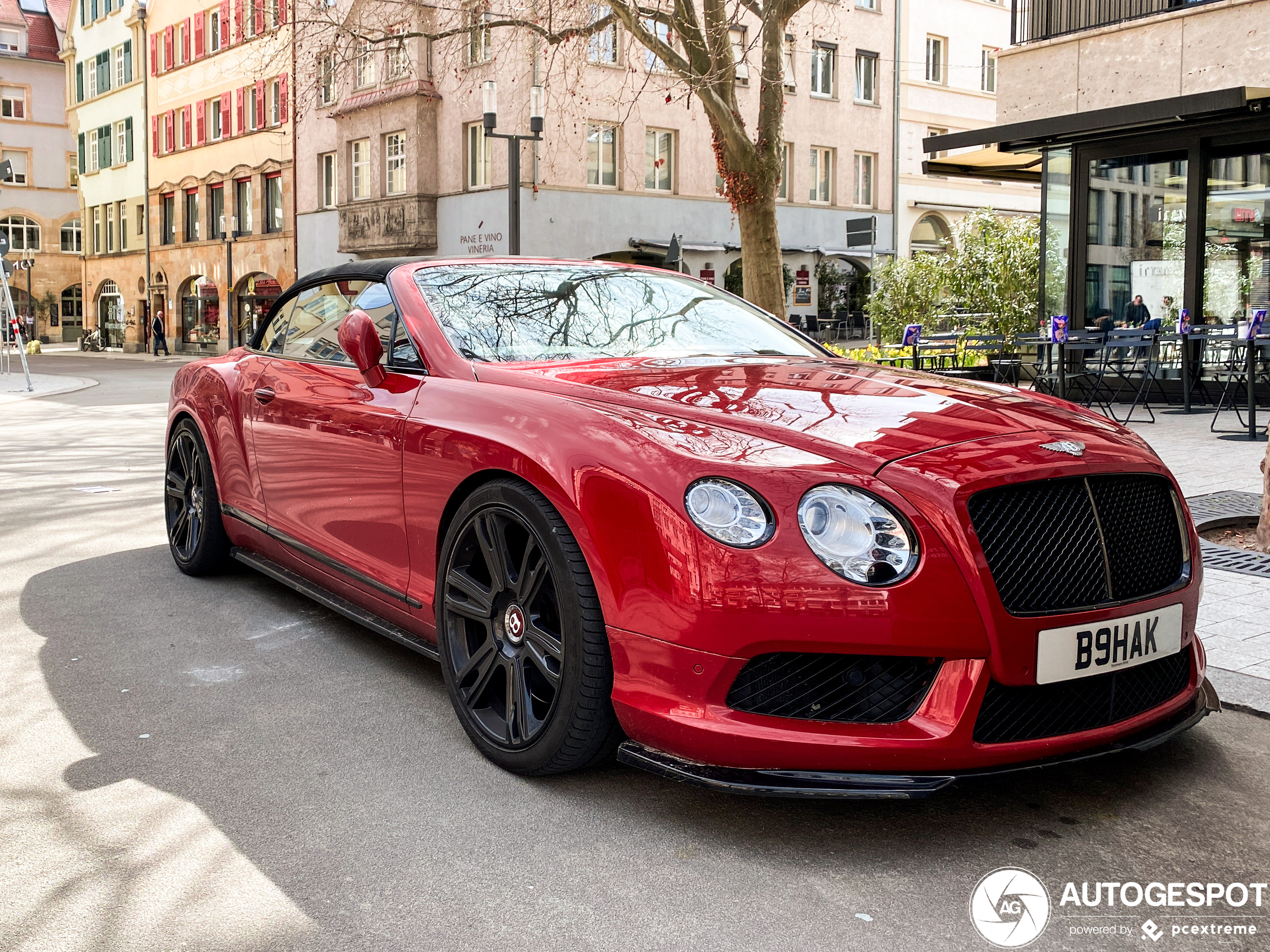 Bentley Continental GTC V8