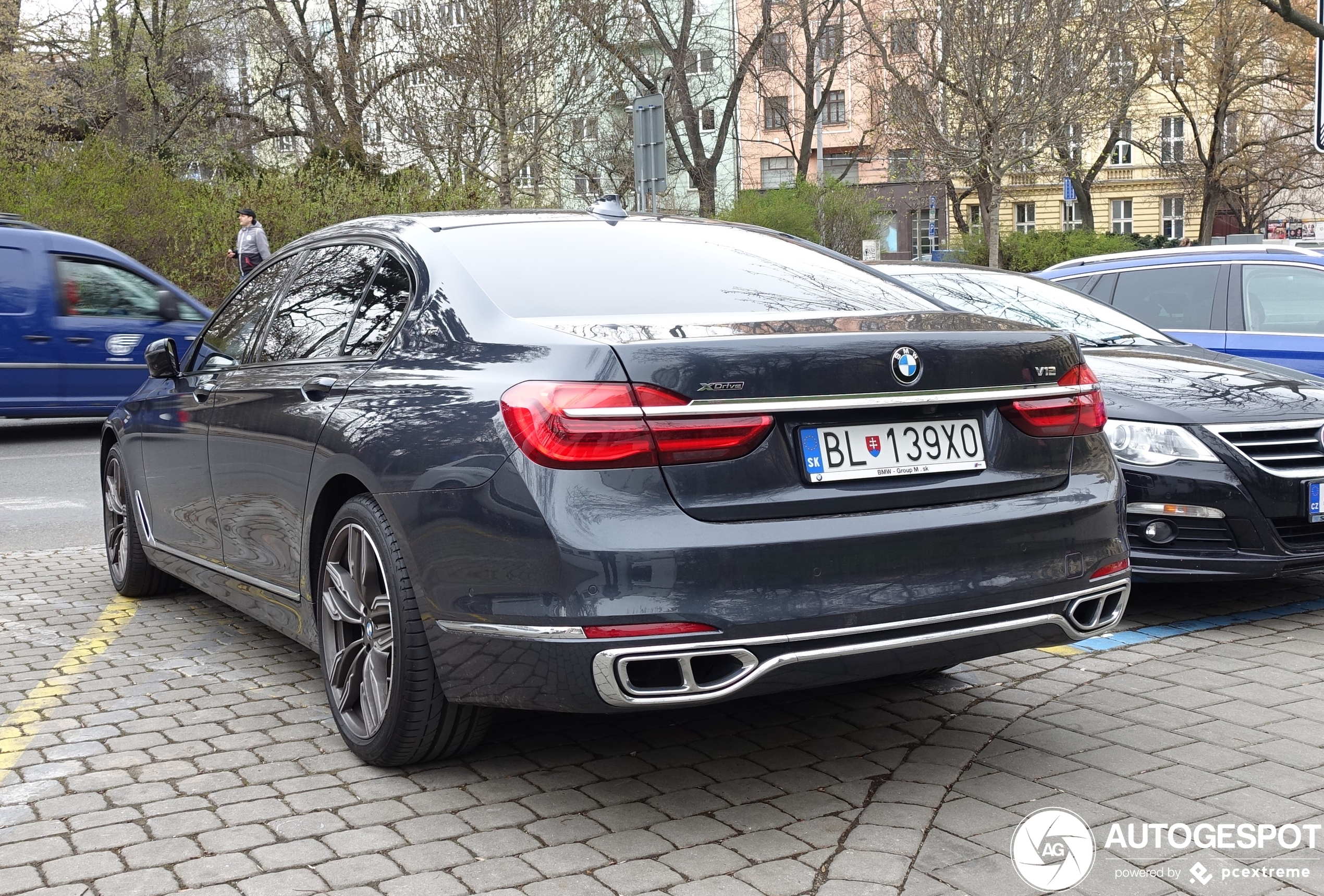 BMW M760Li xDrive