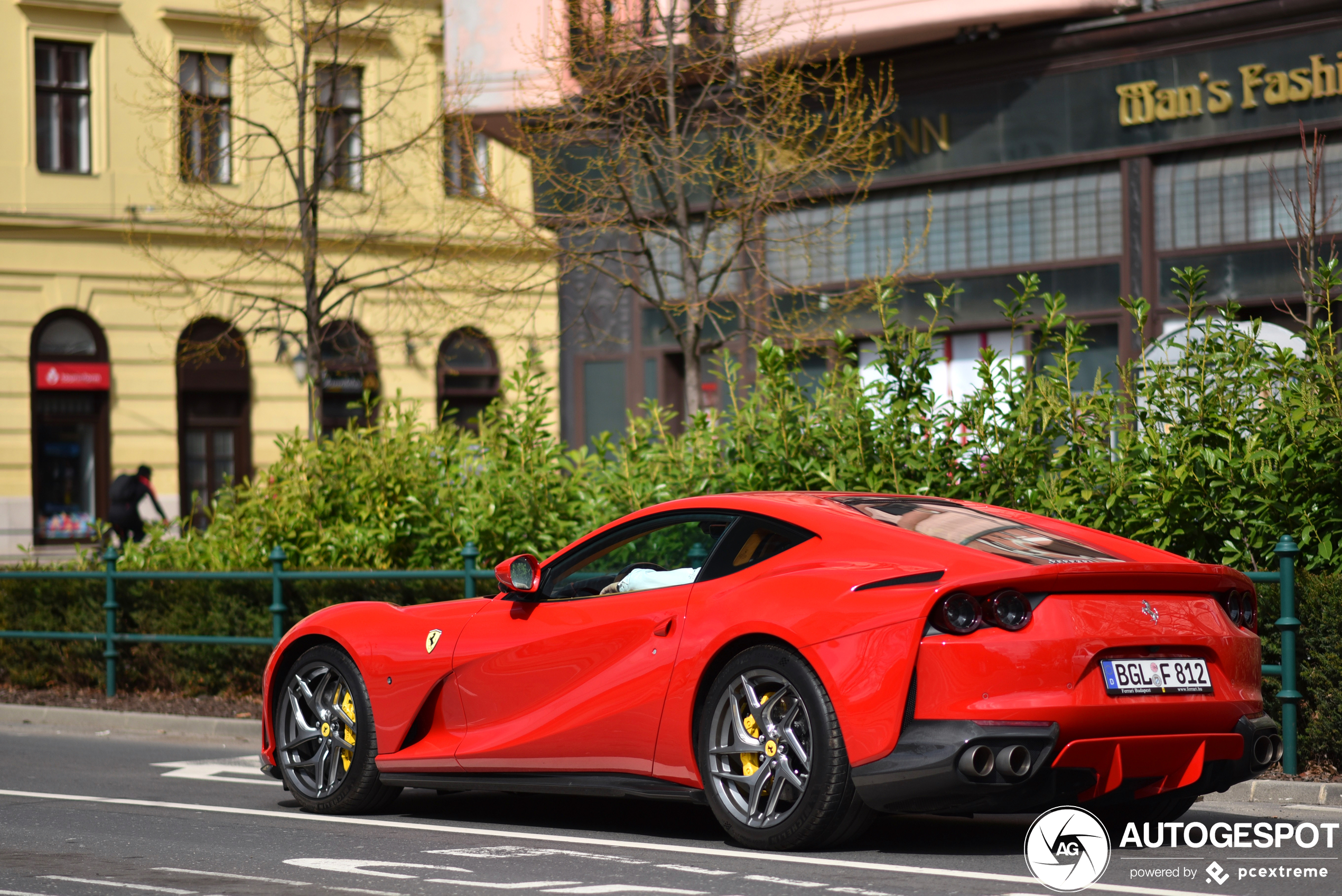 Ferrari 812 Superfast