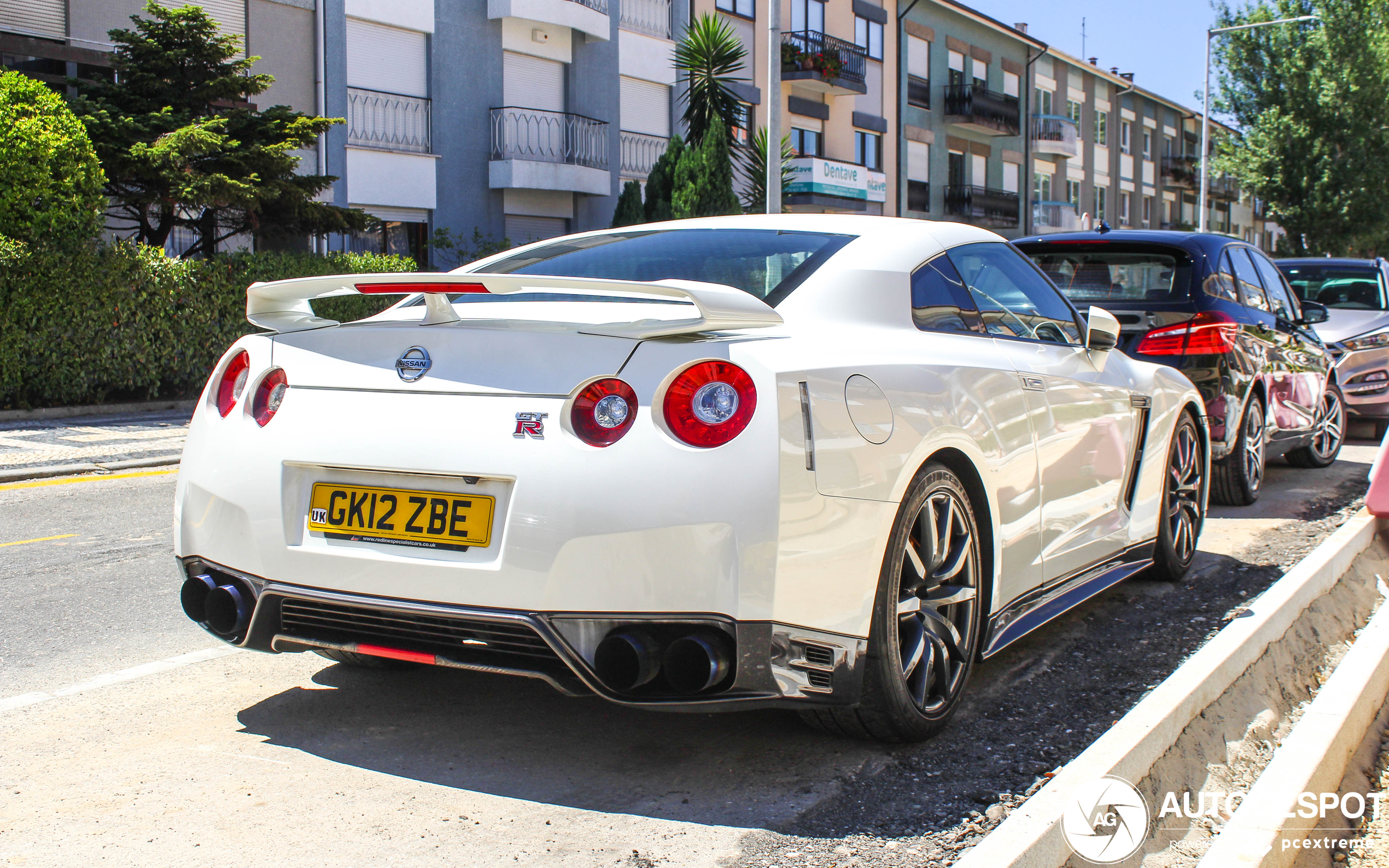 Nissan GT-R 2012