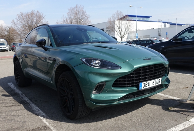 Aston Martin DBX