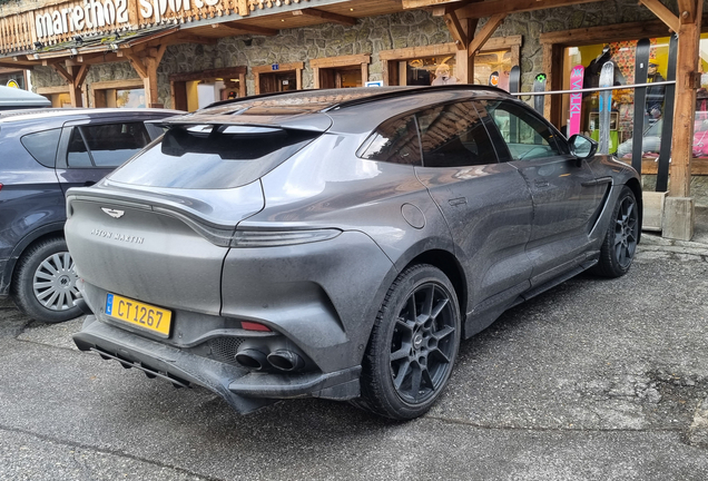 Aston Martin DBX707