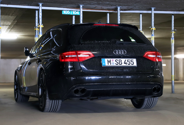 Audi RS4 Avant B8