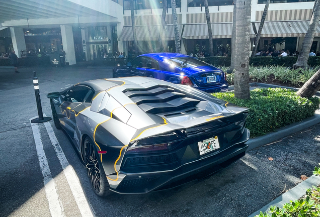 Lamborghini Aventador S LP740-4