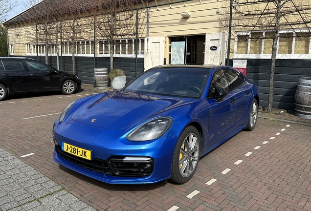 Porsche 971 Panamera Turbo S E-Hybrid