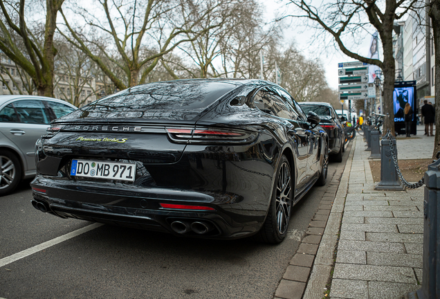 Porsche 971 Panamera Turbo S E-Hybrid