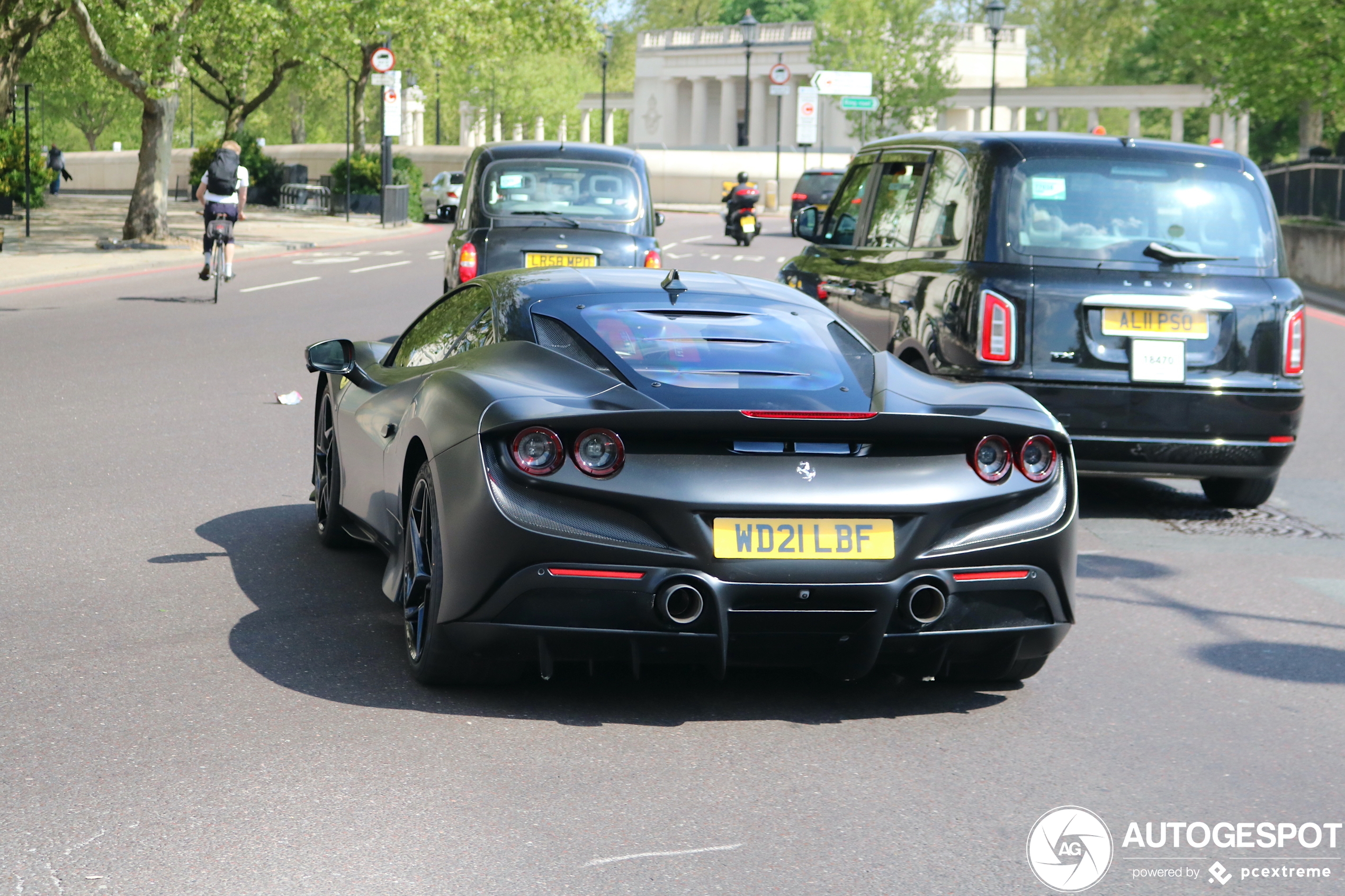 Ferrari F8 Tributo