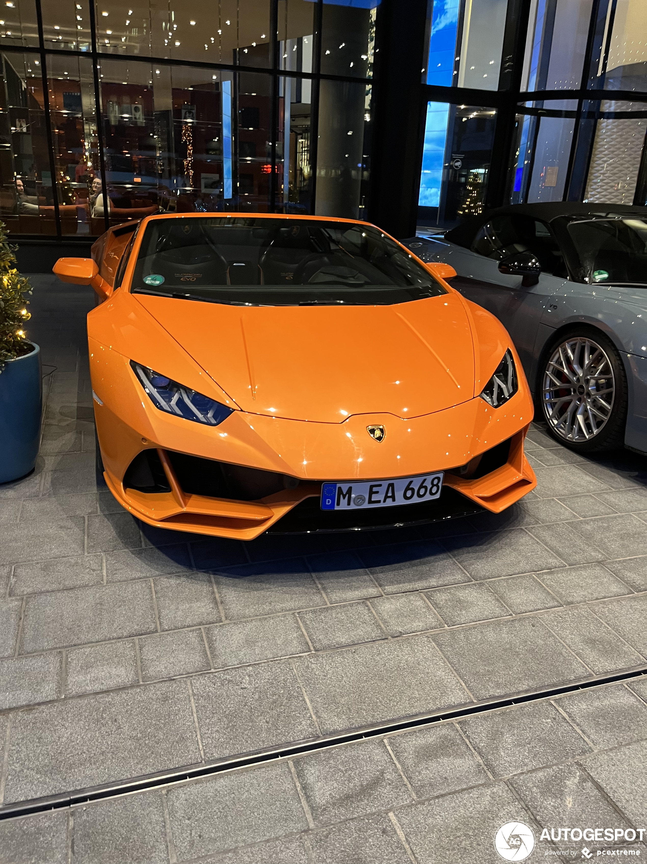 Lamborghini Huracán LP640-4 EVO Spyder