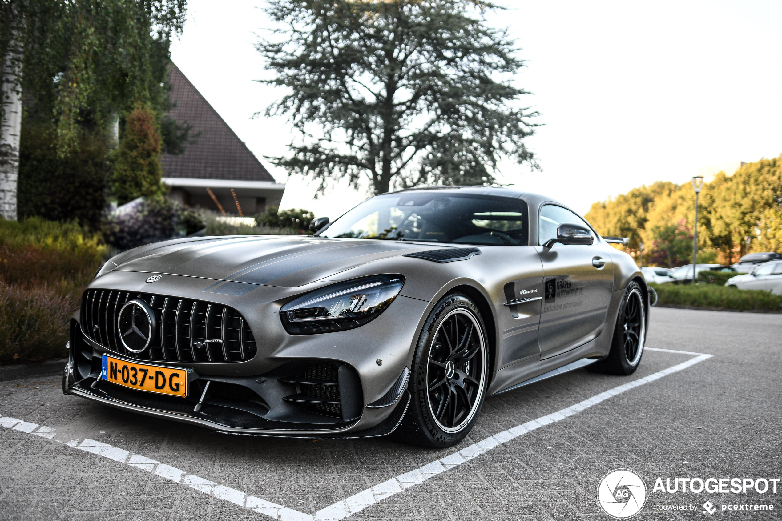 Mercedes-AMG GT R Pro C190