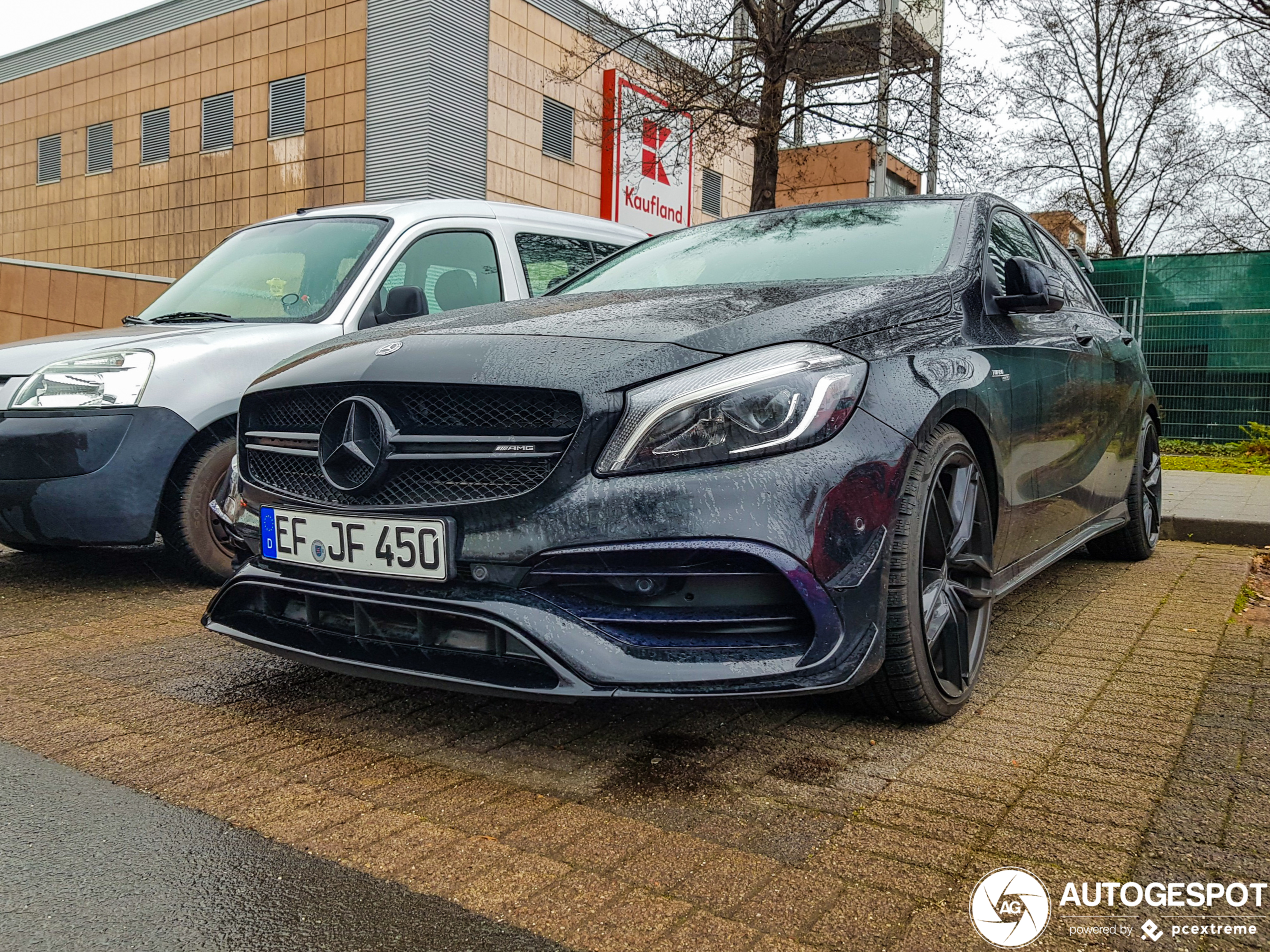 Mercedes-AMG A 45 W176 2015