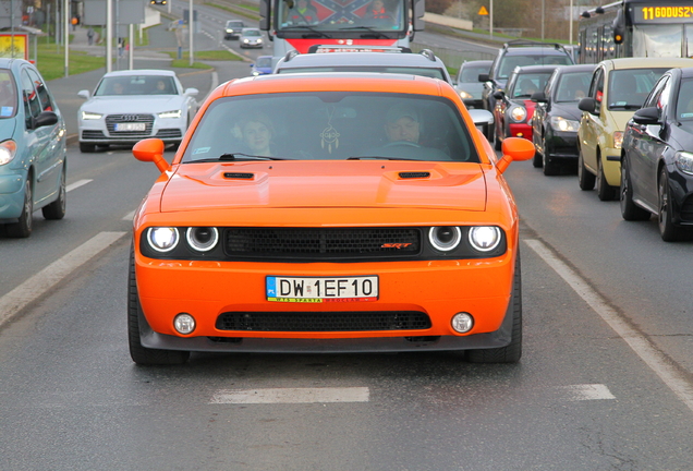 Dodge Challenger SRT-8