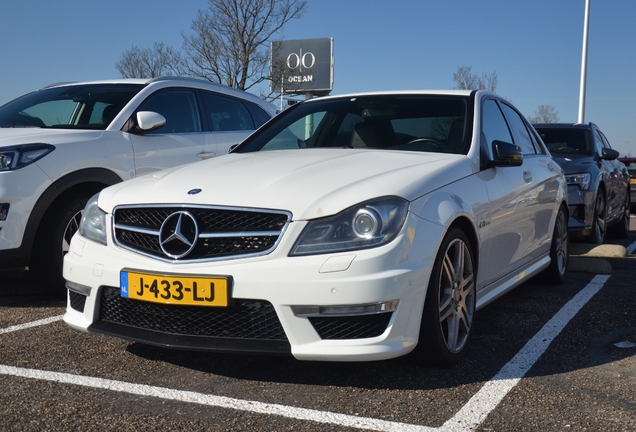 Mercedes-Benz C 63 AMG W204 2012