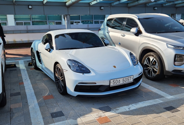 Porsche 718 Cayman GTS