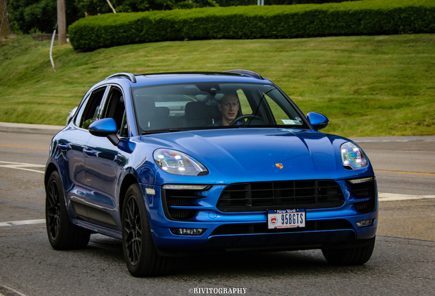 Porsche 95B Macan GTS