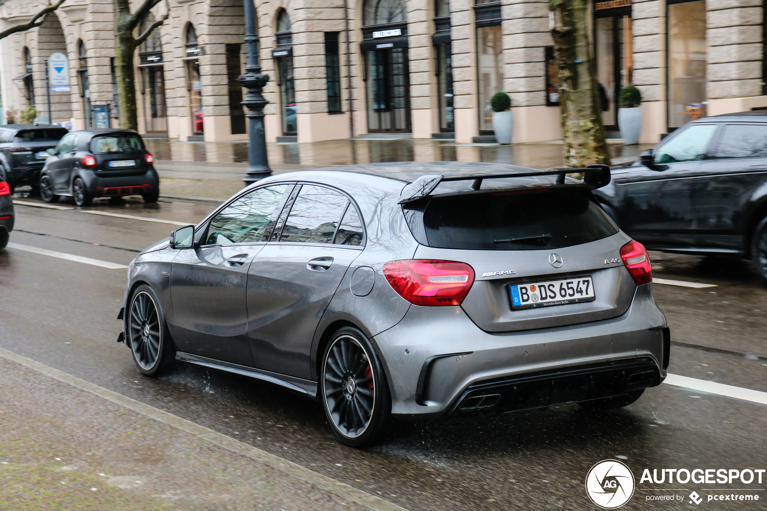 Mercedes-AMG A 45 W176 2015