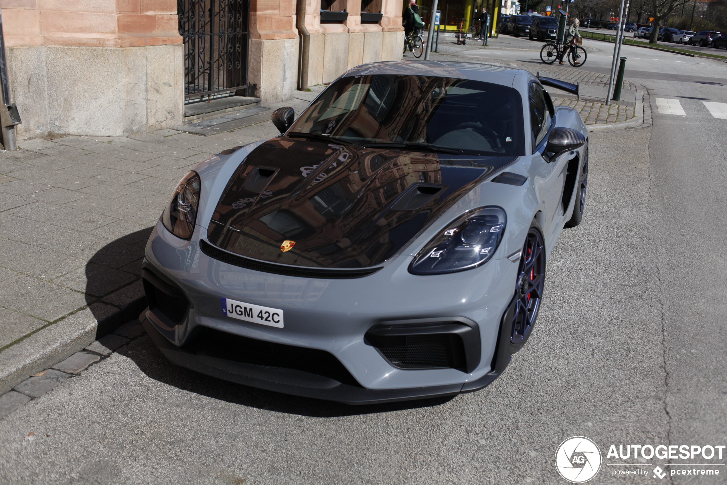 Porsche 718 Cayman GT4 RS Weissach Package