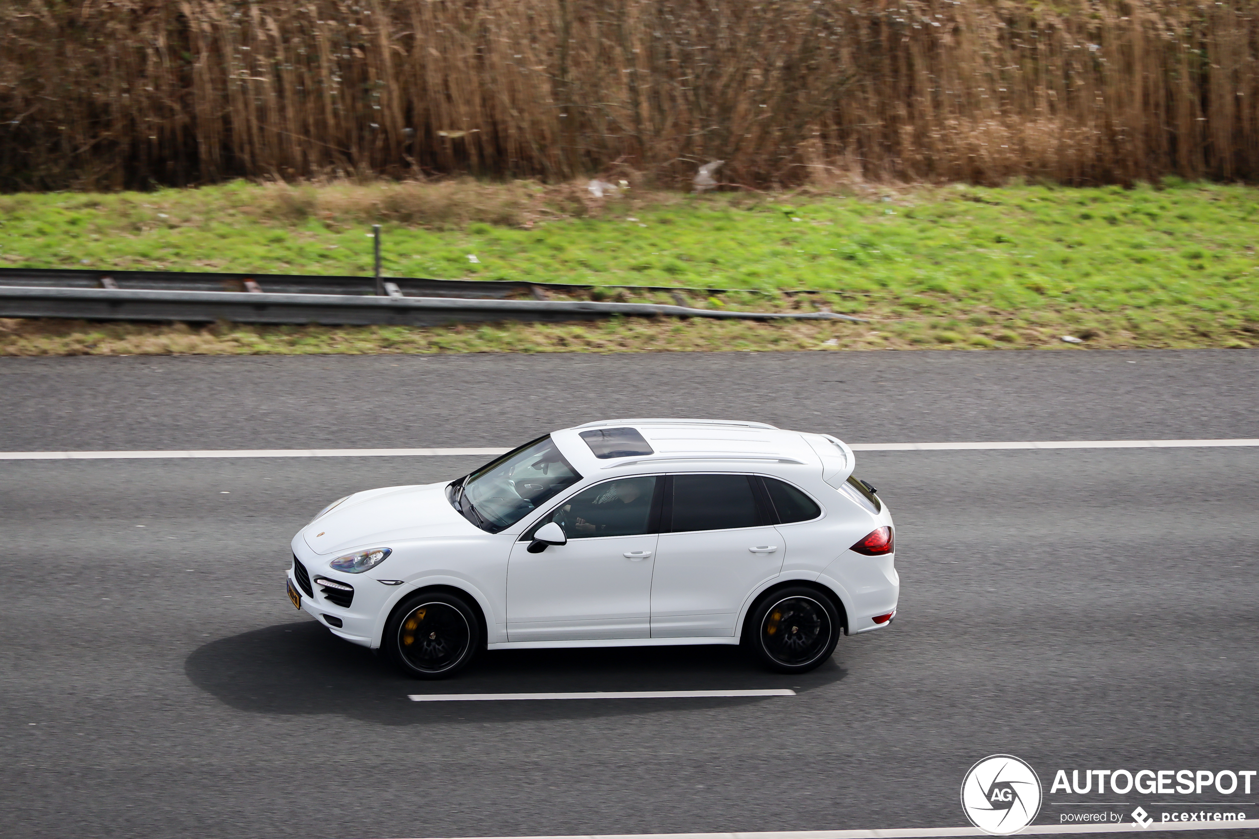 Porsche 958 Cayenne GTS