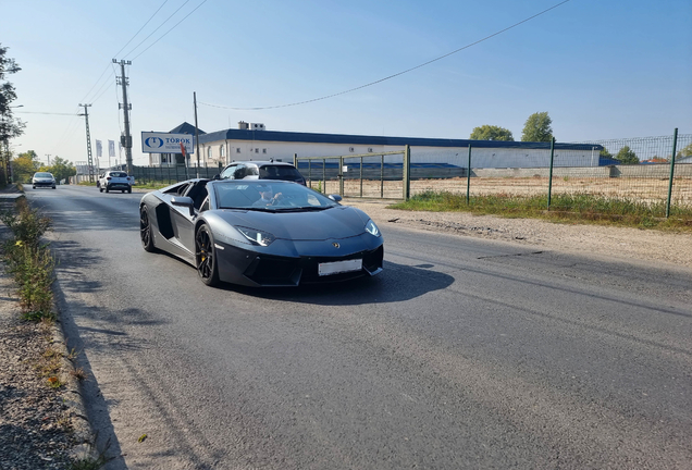 Lamborghini Aventador LP700-4 Roadster