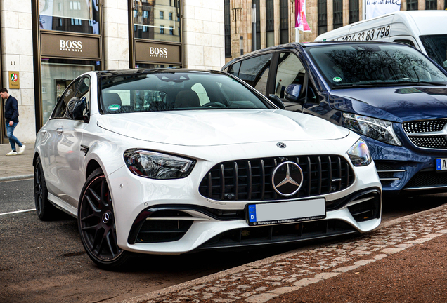 Mercedes-AMG E 63 S W213 2021